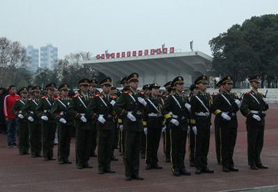 我校国旗护卫队应邀参加中南民族大学“铸魂中华，青春激越——纪念‘一二·九’抗日救亡爱国运动”活动